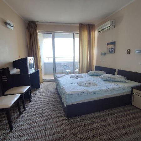 Europroperties Nikea Park Golden Sands Bagian luar foto