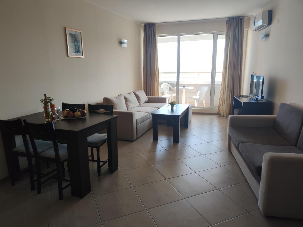 Europroperties Nikea Park Golden Sands Bagian luar foto