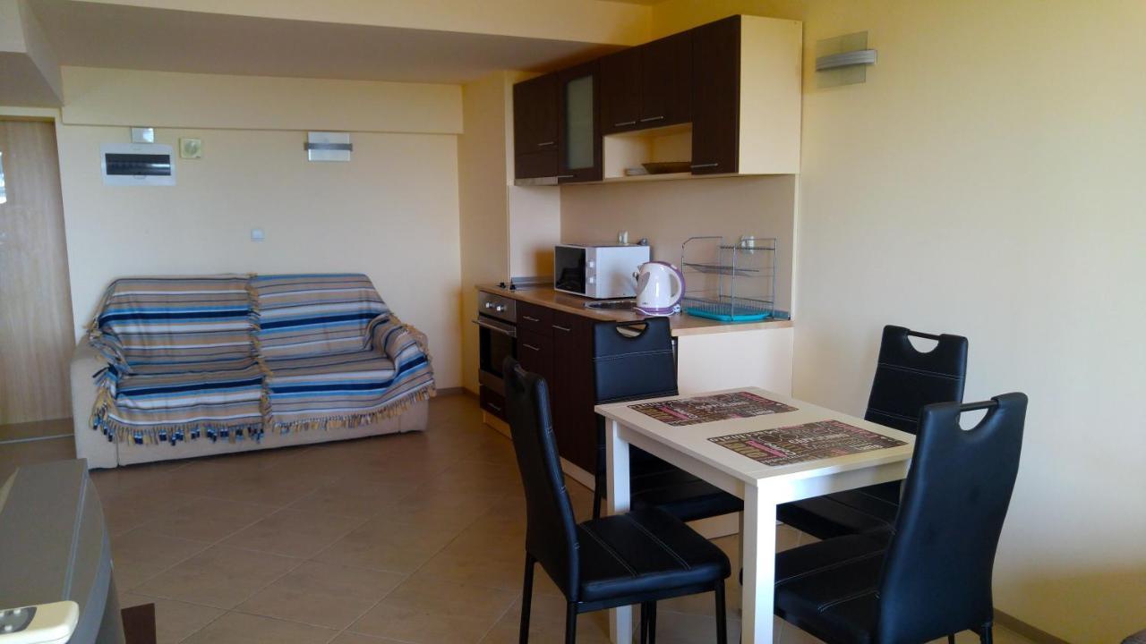Europroperties Nikea Park Golden Sands Bagian luar foto