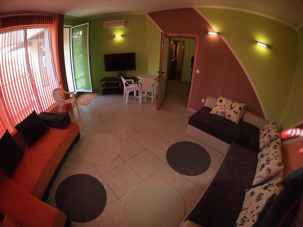 Europroperties Nikea Park Golden Sands Bagian luar foto