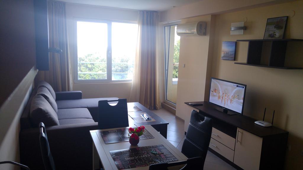 Europroperties Nikea Park Apartment Golden Sands Bagian luar foto