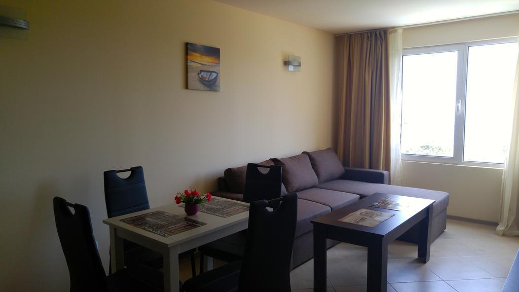 Europroperties Nikea Park Apartment Golden Sands Bagian luar foto