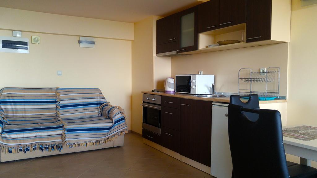 Europroperties Nikea Park Golden Sands Bagian luar foto